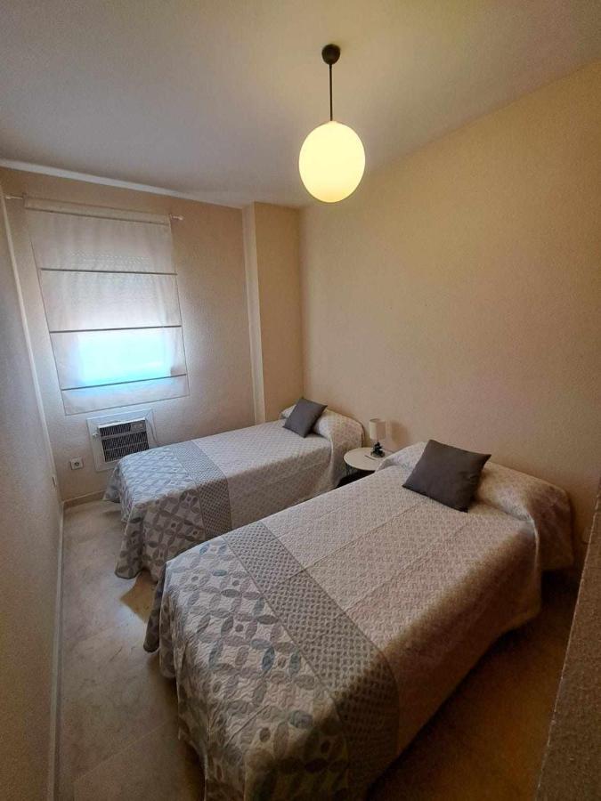 Universidad 2 By Shouthern Rooms Jaén Екстериор снимка